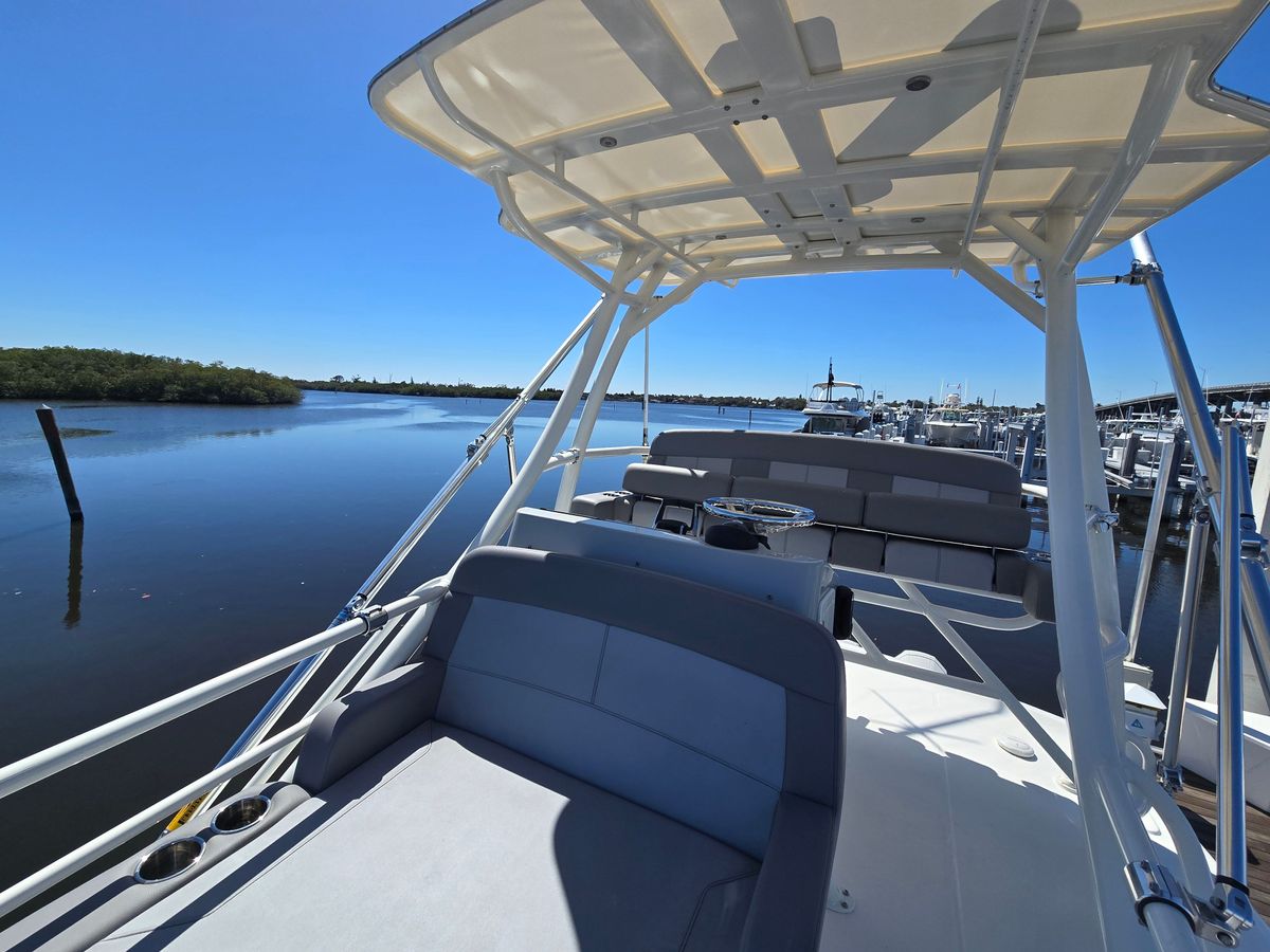 2023 Boston Whaler 42 