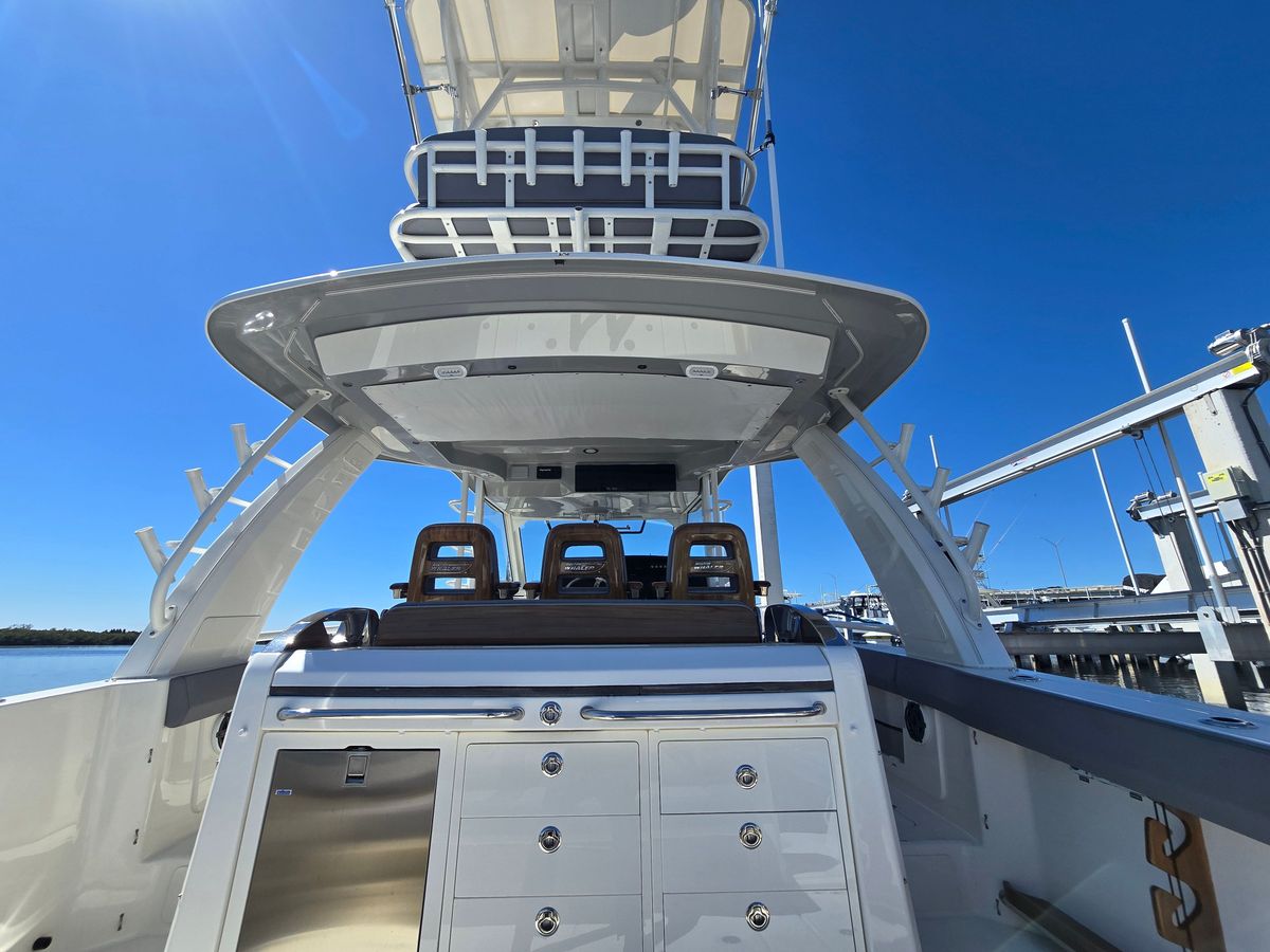2023 Boston Whaler 42 