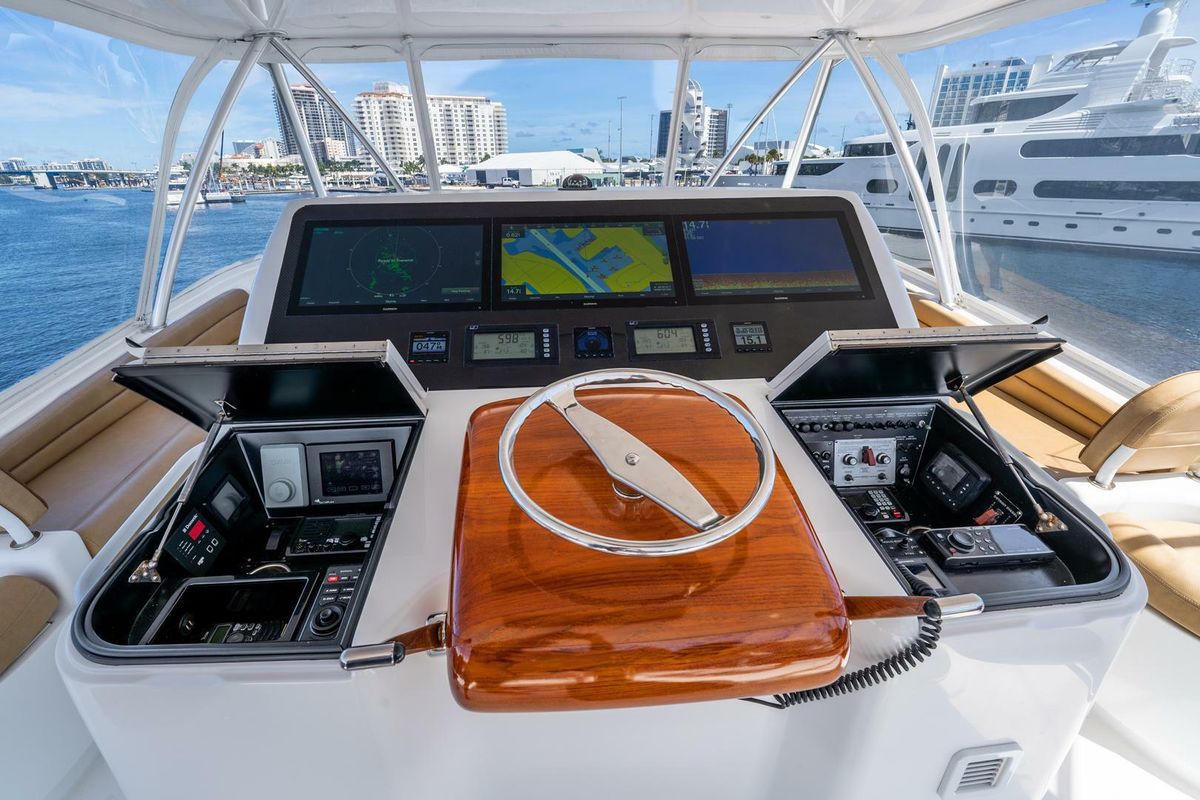 2015 Viking 76 