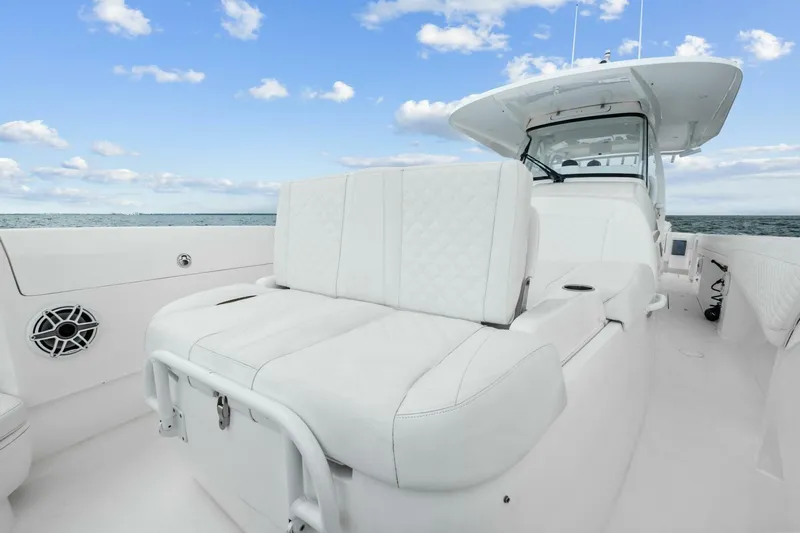 Galati Yacht Sales Trade Yacht Photos Pics 2020 Intrepid 400 CC - Bow Seating