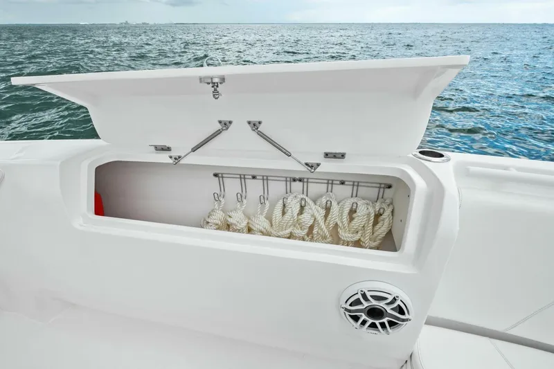 Galati Yacht Sales Trade Yacht Photos Pics 2020 Intrepid 400 CC - Cockpit Storage