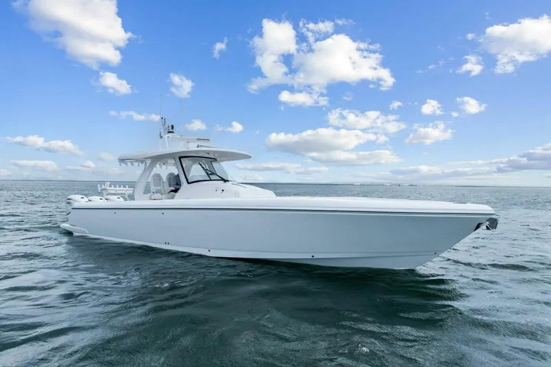 Galati Yacht Sales Trade Yacht Photos Pics 2020 Intrepid 400 CC - Profile