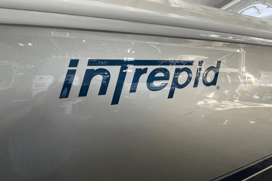2019 Intrepid 407 Cuddy