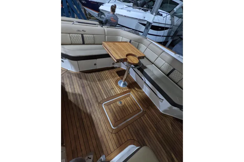 Yacht Photos Pics 2017 Sea Ray SLX 400 boat interior with wooden deck and seating area.