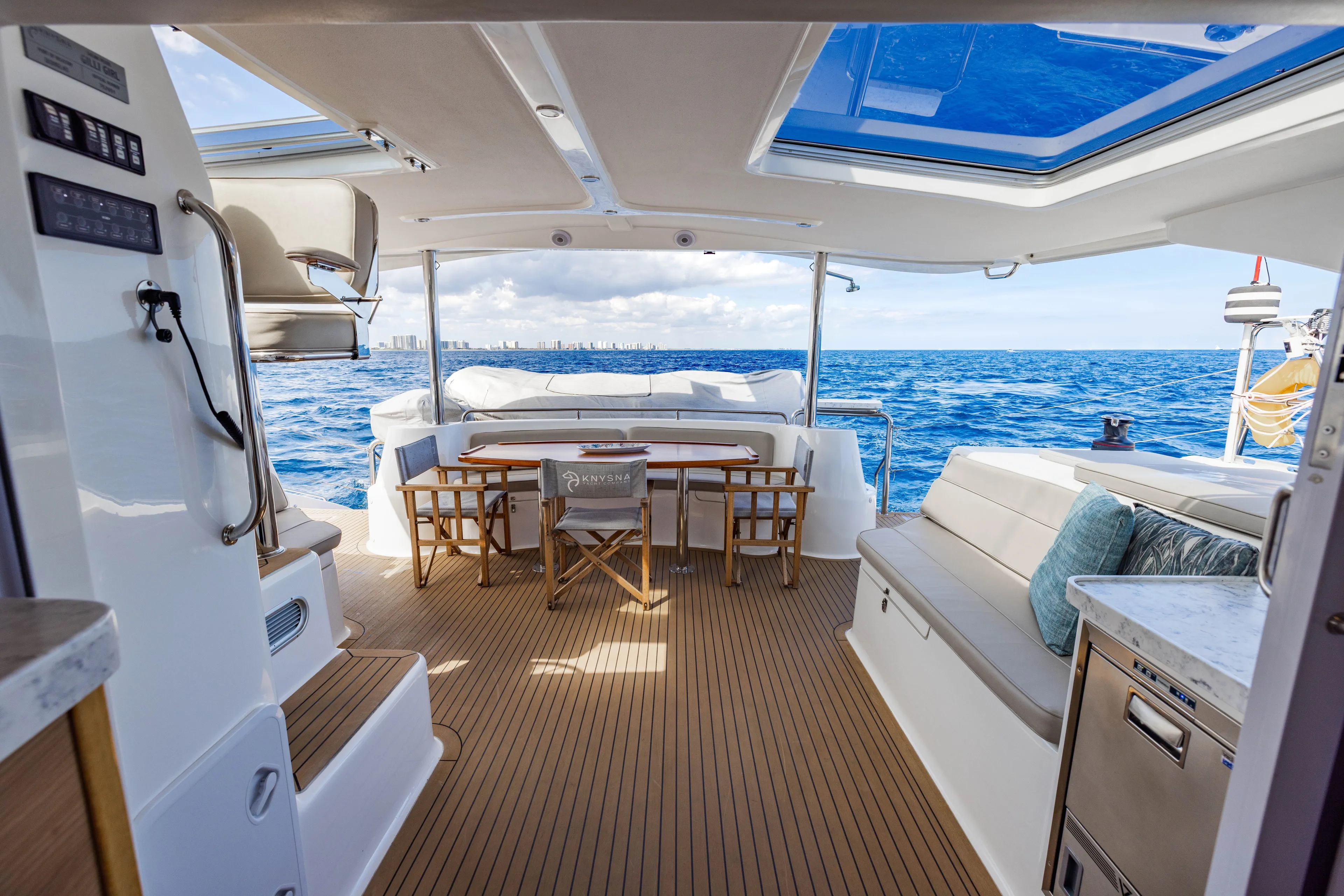 Gilli Girl Yacht Photos Pics 