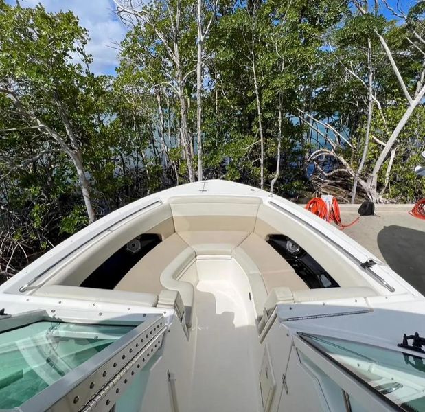 2020 Boston Whaler 280 Vantage