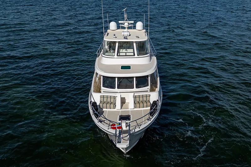 Insanity Yacht Photos Pics 