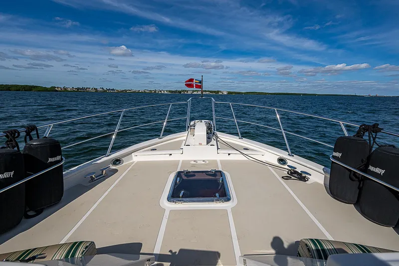 Insanity Yacht Photos Pics 