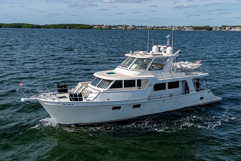 Insanity Yacht Photos Pics 