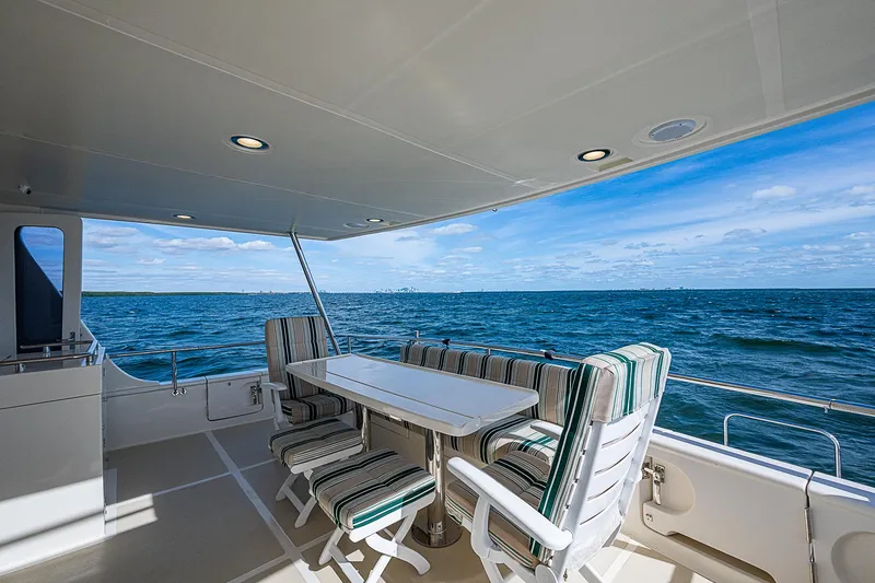 Insanity Yacht Photos Pics 