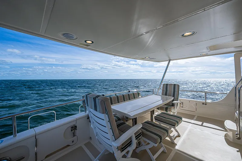 Insanity Yacht Photos Pics 