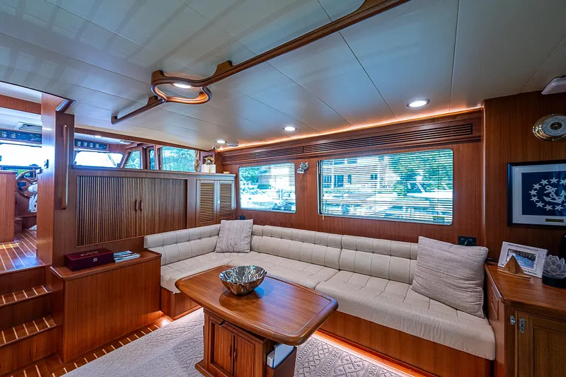 Insanity Yacht Photos Pics 