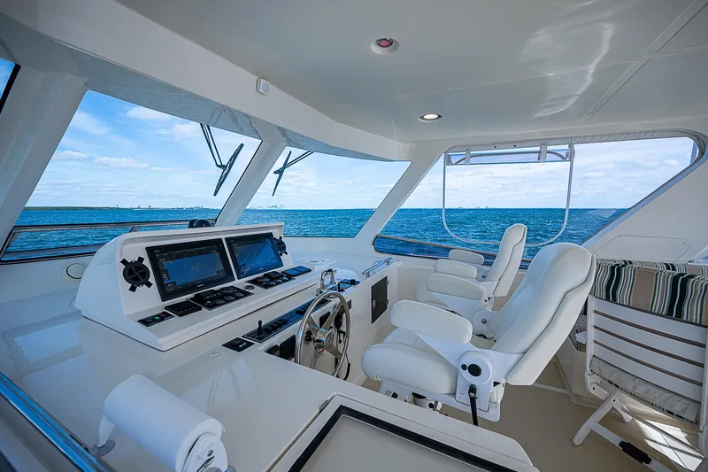 Insanity Yacht Photos Pics 