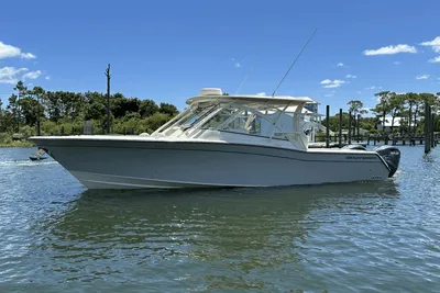 Grady-White Freedom 335