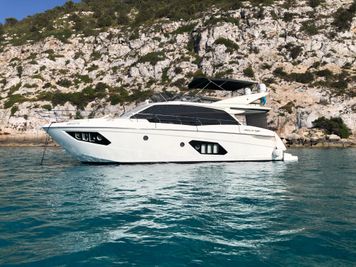 2017 Absolute 52 FLY