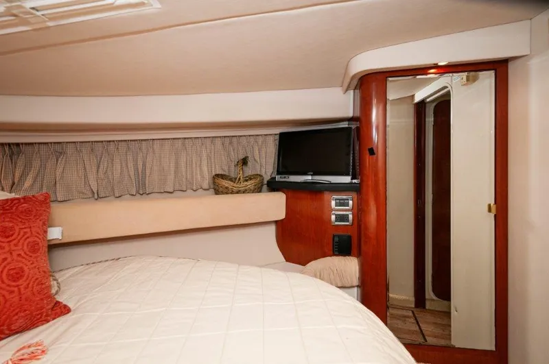 Had 2 Have It Yacht Photos Pics 2003 Sea Ray 380 Sundancer- Master Stateroom