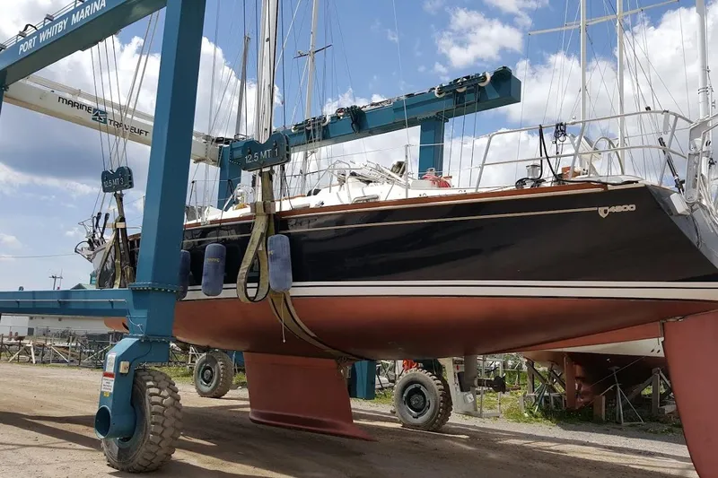 Mistral X Yacht Photos Pics Sailboat Tartan 4300, 2009 model, lifted at Port Whitby Marina.