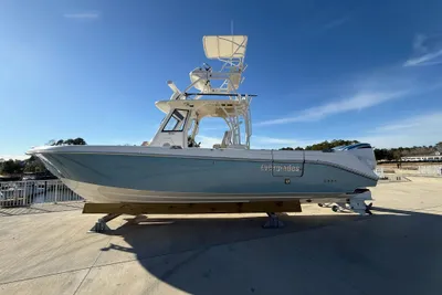 Everglades 325 CC