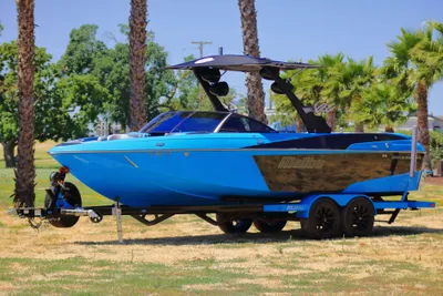 Malibu Wakesetter 25 LSV