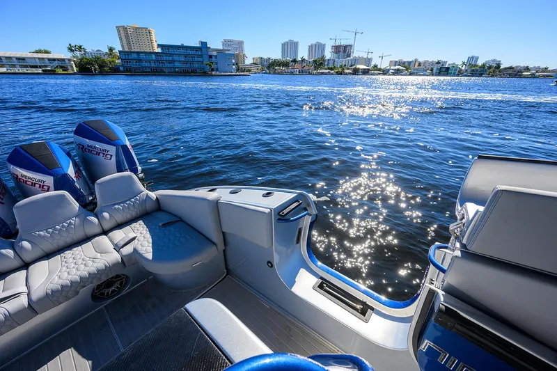 Palladium Yacht Photos Pics Midnight Express 43 PALLADIUM - Cockpit & Port Door