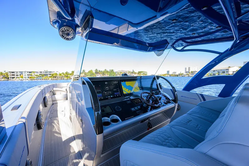 Palladium Yacht Photos Pics Midnight Express 43 PALLADIUM - Port Helm Station & Seating