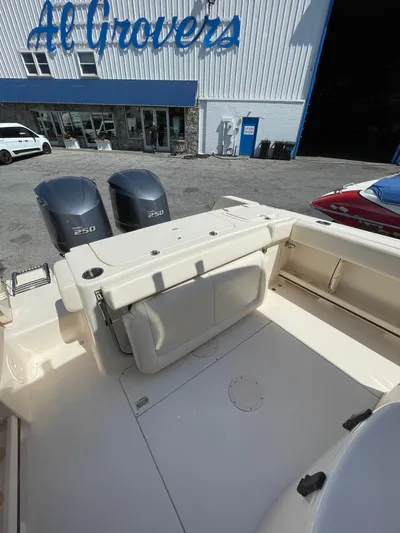 Rising Tide Yacht Photos Pics 