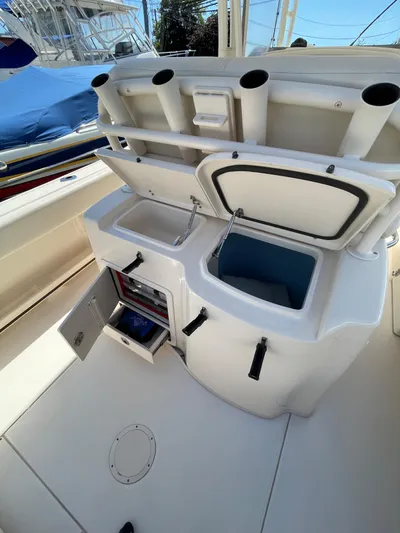 Rising Tide Yacht Photos Pics 