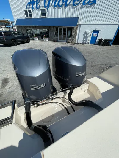 Rising Tide Yacht Photos Pics 