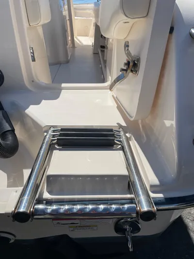 Rising Tide Yacht Photos Pics 