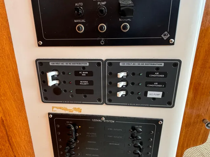 Gullywhumper Yacht Photos Pics 