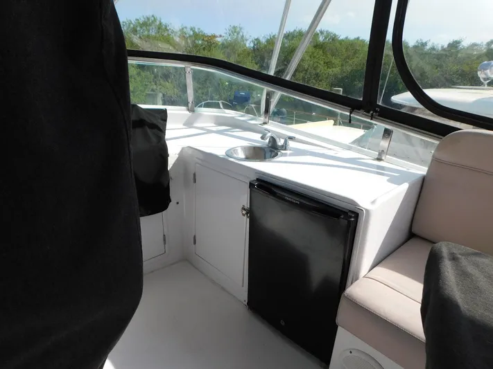 Fin's Yacht Photos Pics 