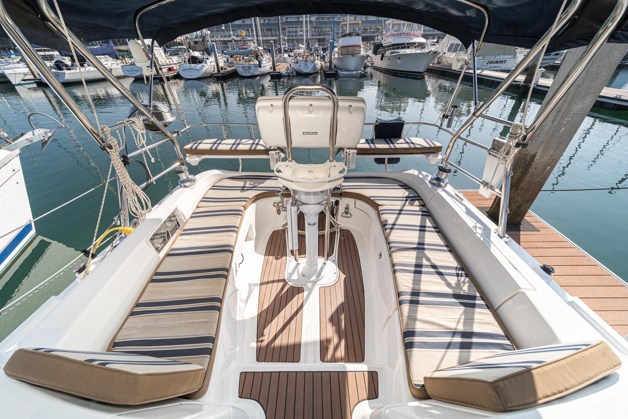 2006 Hunter 38 Cruiser for sale - YachtWorld
