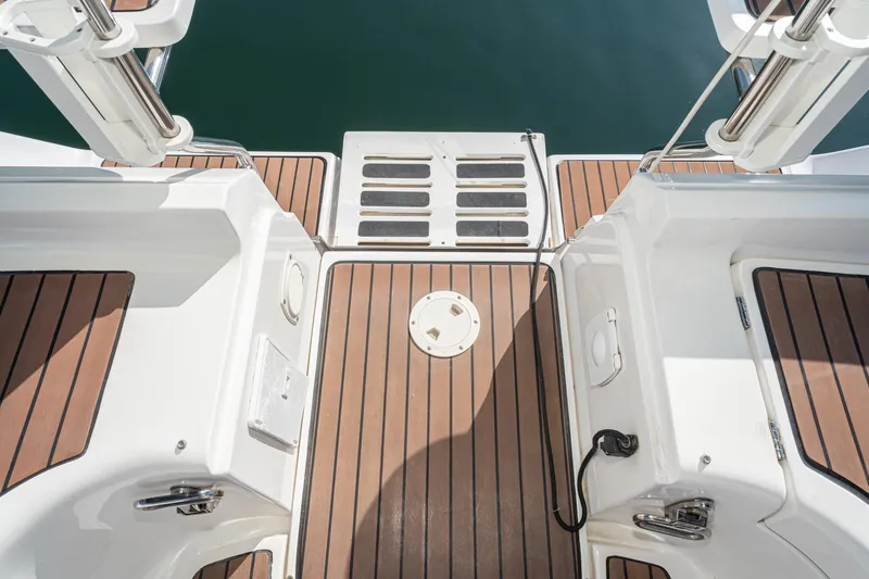 Saba Rock'n Yacht Photos Pics 