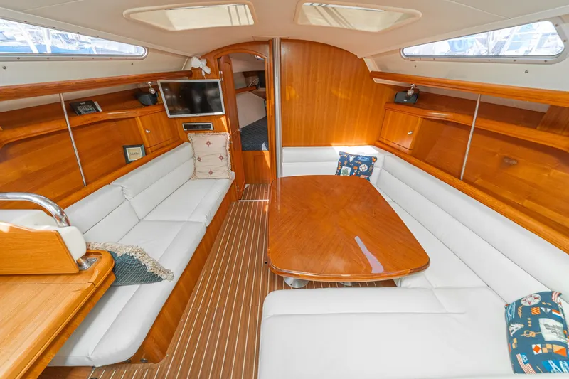 Saba Rock'n Yacht Photos Pics 