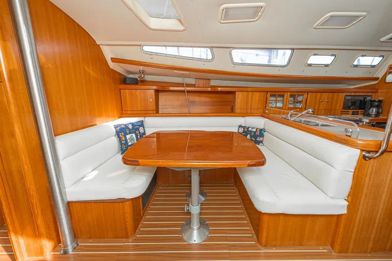 Saba Rock'n Yacht Photos Pics 