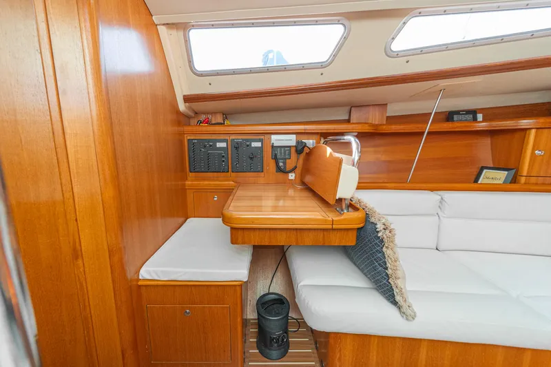 Saba Rock'n Yacht Photos Pics 