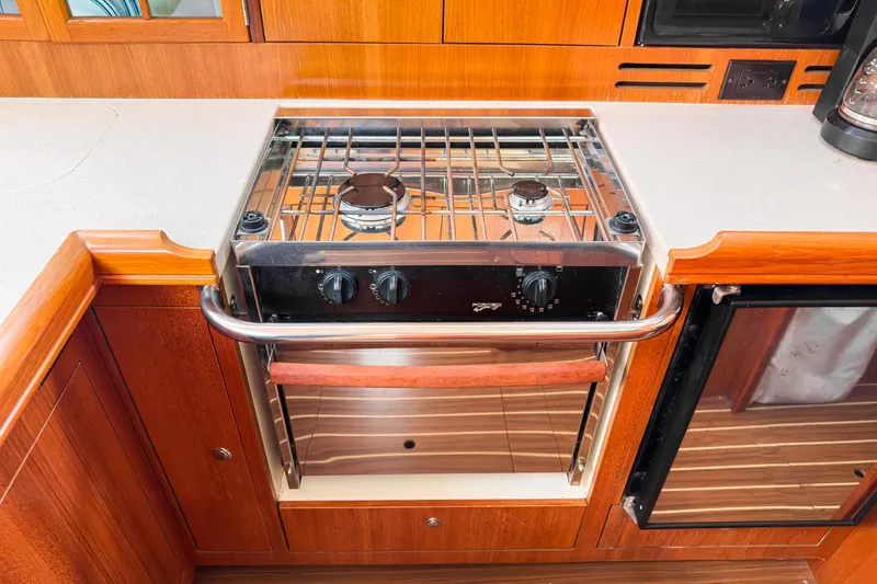 Saba Rock'n Yacht Photos Pics 