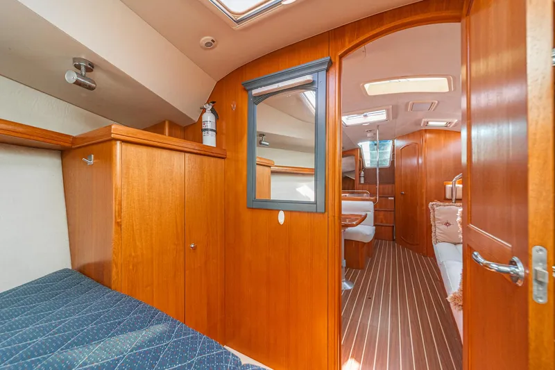 Saba Rock'n Yacht Photos Pics 