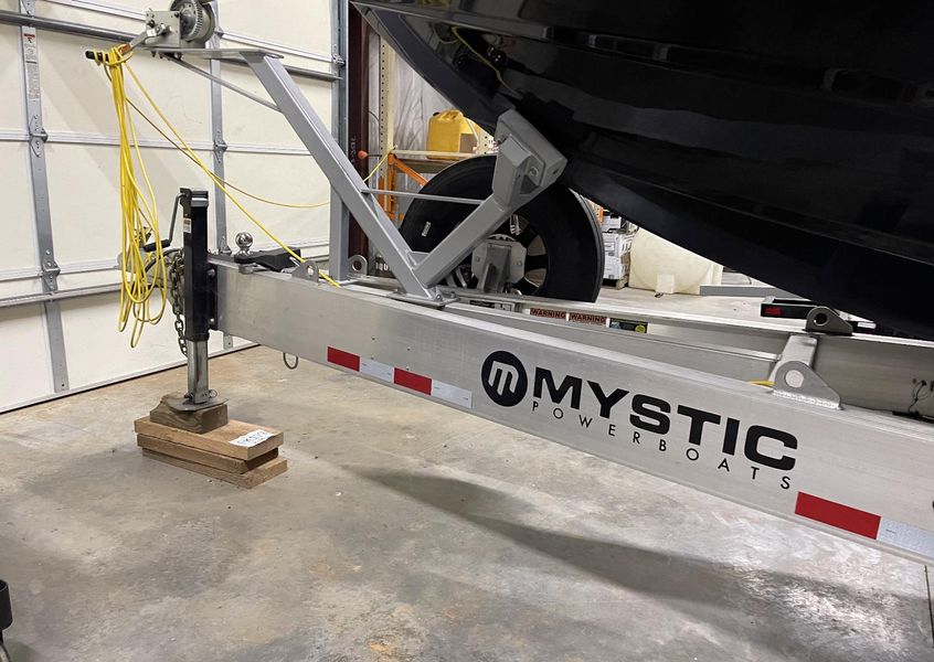 2020 Mystic 3800