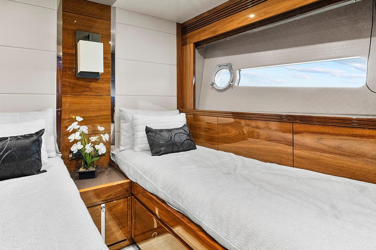 2016 Sunseeker 68 