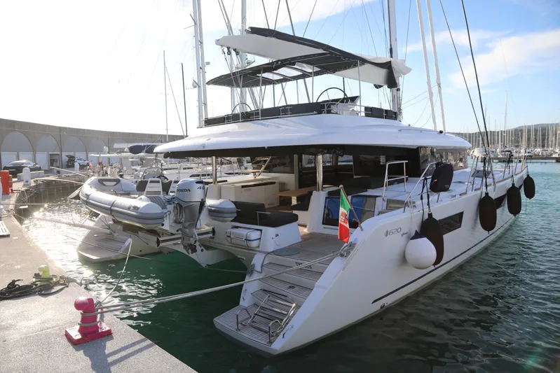  Yacht Photos Pics 