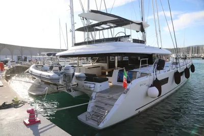 2020 Lagoon 620