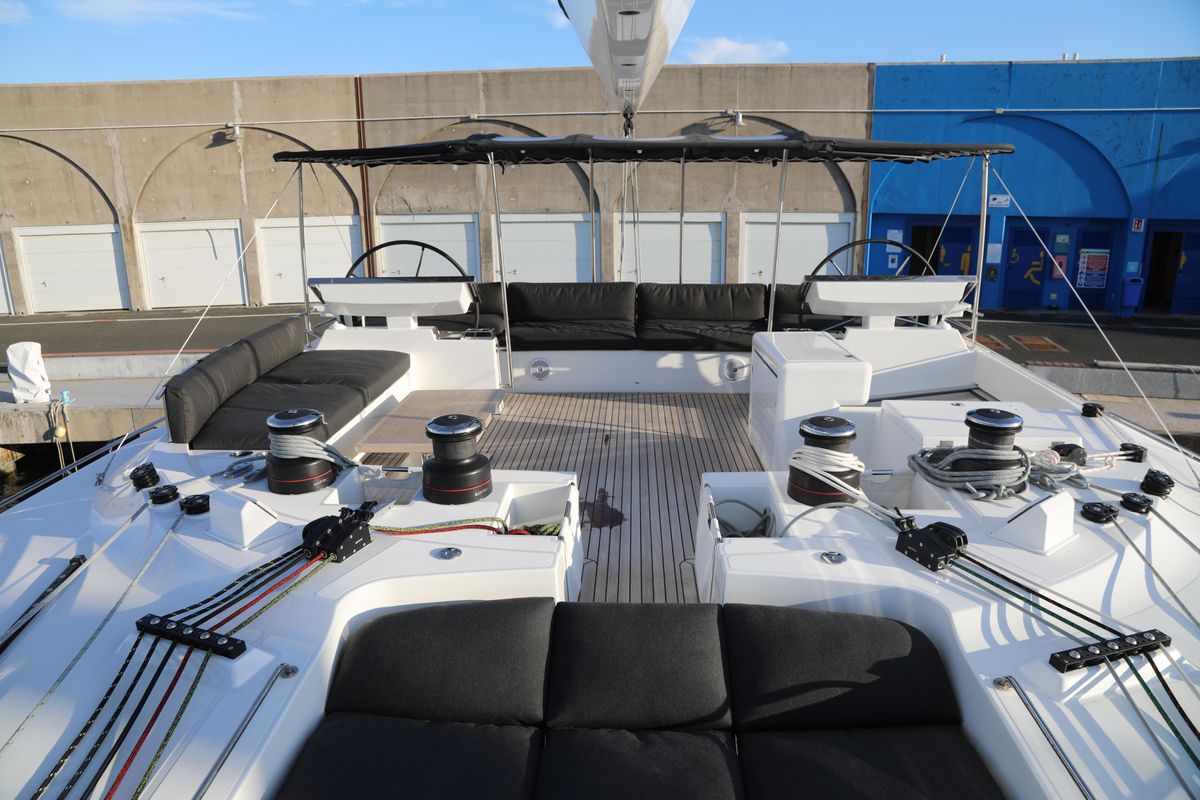 2020 Lagoon 62 