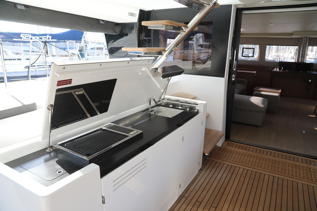2020 Lagoon 62 