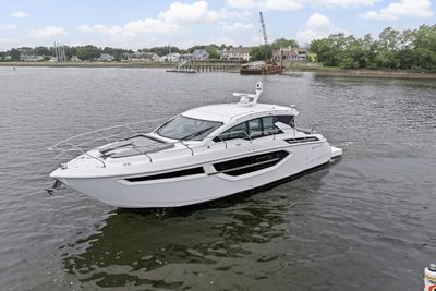 Yacht