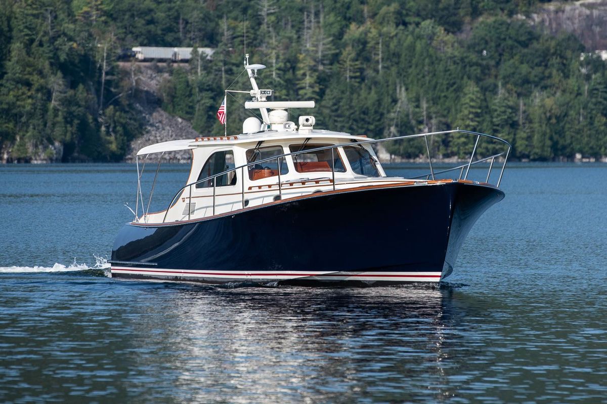 2003 Hinckley 44 