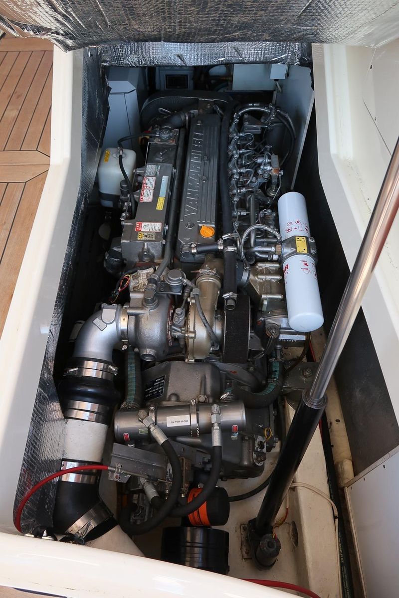 2003 Hinckley 44 