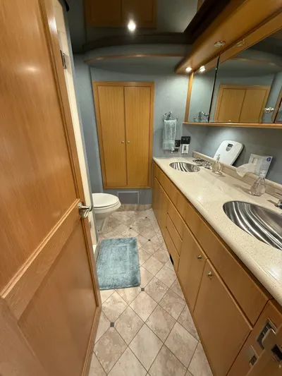 "vagabond" Yacht Photos Pics 