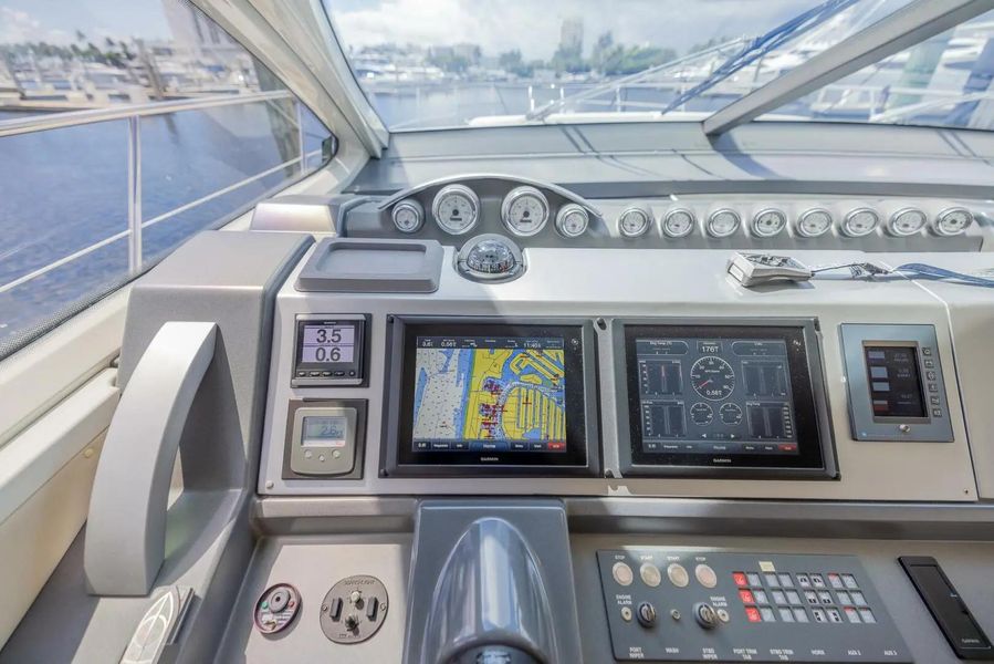 2008 Azimut 62S