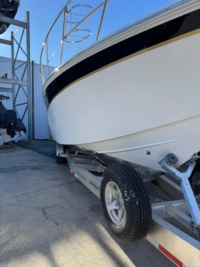  Yacht Photos Pics 2008 Fountain 38 Sportfish Express Cruiser on trailer, side view.